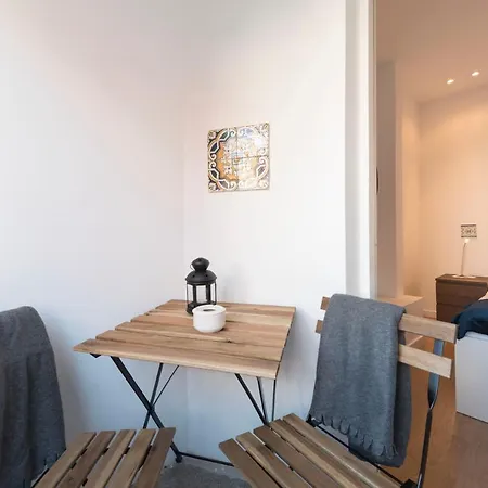 Lovelystay - Box Apartamento