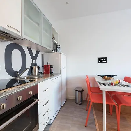 Lovelystay - Box Apartamento Oporto