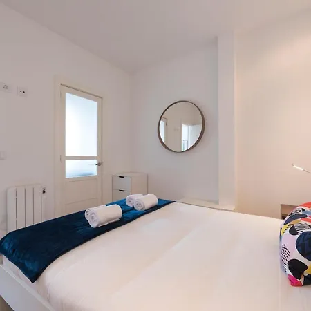 Lovelystay - Box * Porto