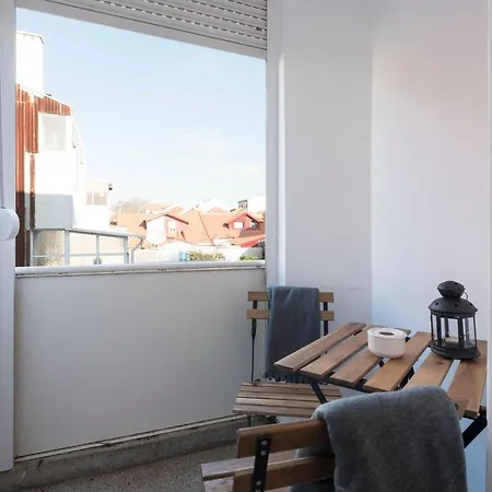 Lovelystay - Box Apartment *