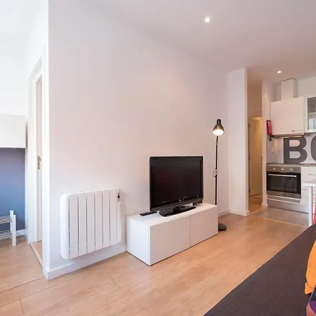 Lovelystay - Box Apartment *