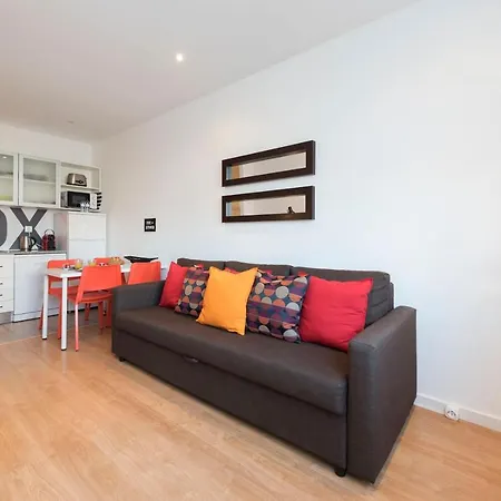 Lovelystay - Box Apartment *